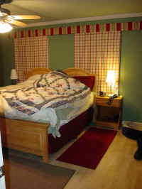 Master Bedroom complete.JPG (397844 bytes)